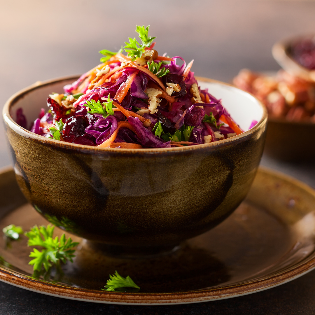 Spicy Rotkohlsalat mit Rinderfilet Würfel